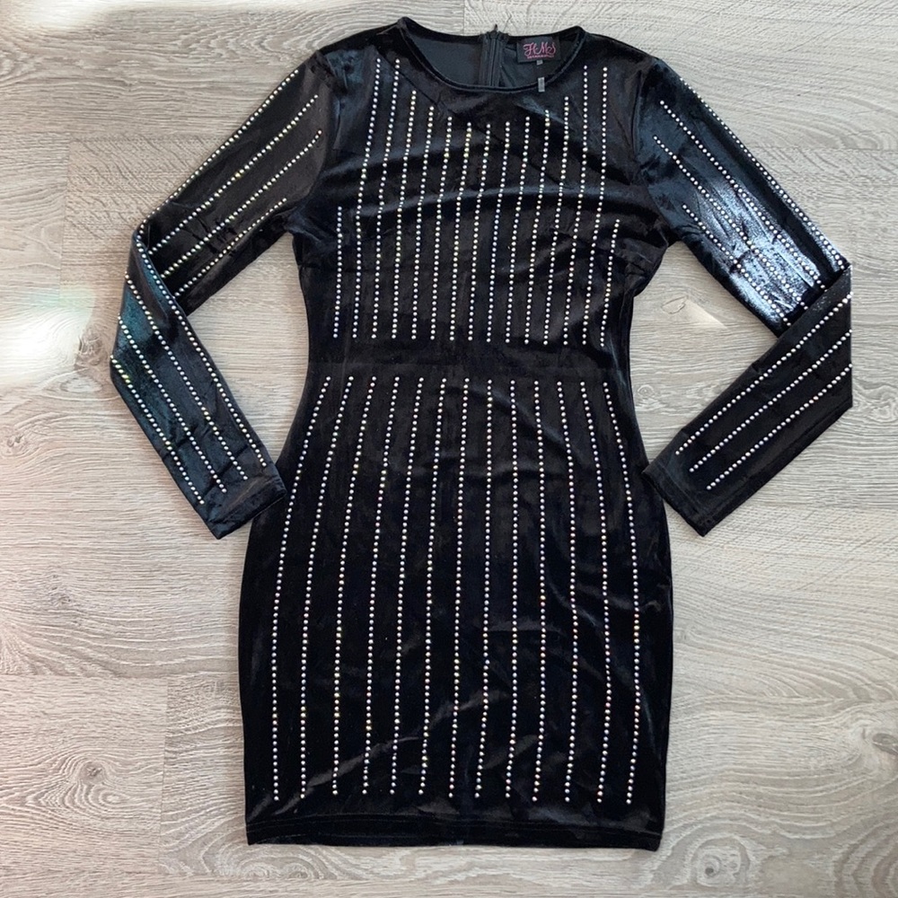 Glam black dress